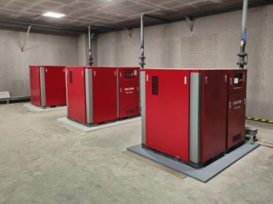 Hoe energie -efficiëntie en hoge prestaties te bereiken met luchtcompressoren in de ruimtevaartindustrie?