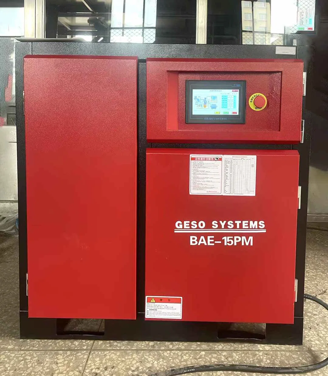Schroefcompressor met variabele snelheid helpt de Vietnamese sieradenfabrikant de productie-efficiëntie te verbeteren
